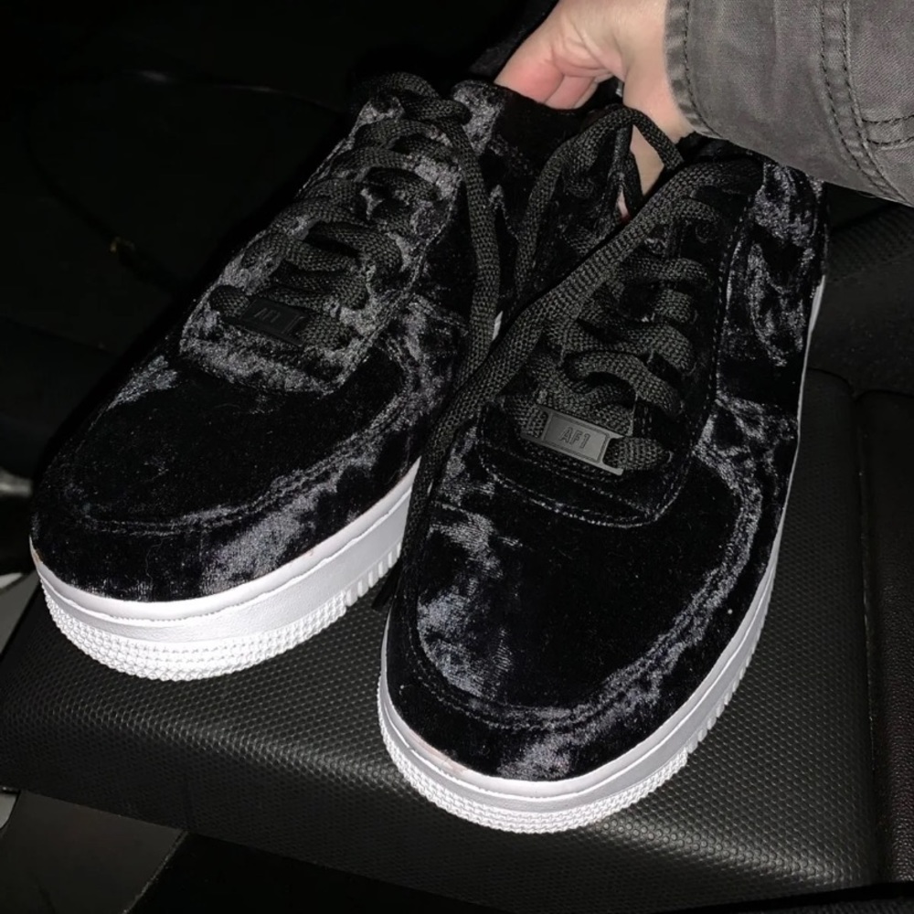 Black velvet Air Force 1